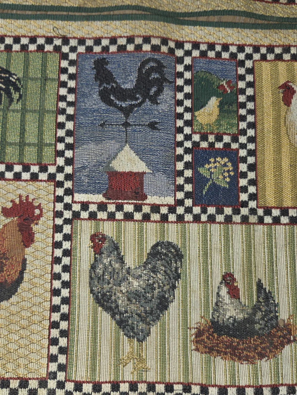 Country Farm Kitchen 4- Tapestry Rooster Place Mats